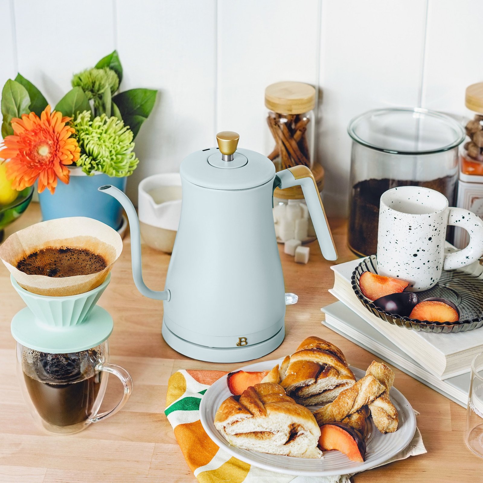 Beautiful 1-Liter Electric Gooseneck Kettle 1200 W, Hydrangea by Drew Barrymore
